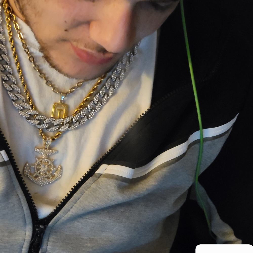 24 inch gold or silver colored 2 prong bring chain